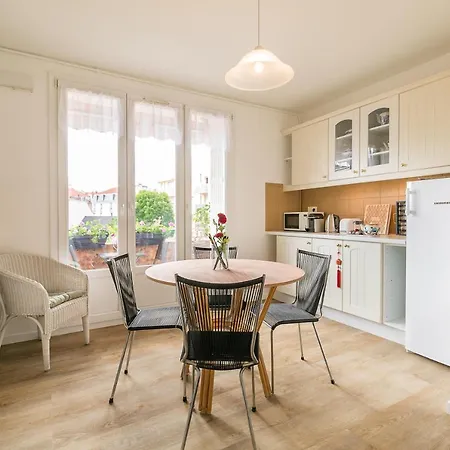 Climatise 7mn Centre 95m2 4 Adultes Bebe Garage Sous Sol Arrivee Autonome Appartement