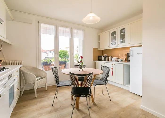 Climatise 7mn Centre 95m2 4 Adultes Bebe Garage Sous Sol Arrivee Autonome Daire