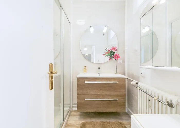 Climatise 7mn Centre 95m2 4 Adultes Bebe Garage Sous Sol Arrivee Autonome * 디종