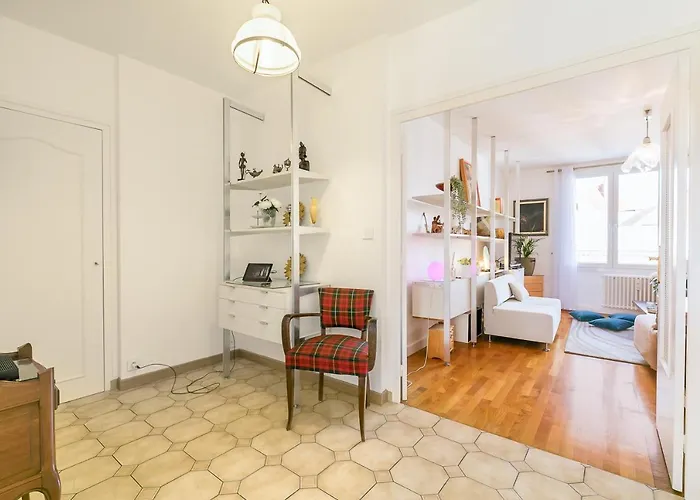 Climatise 7mn Centre 95m2 4 Adultes Bebe Garage Sous Sol Arrivee Autonome 디종